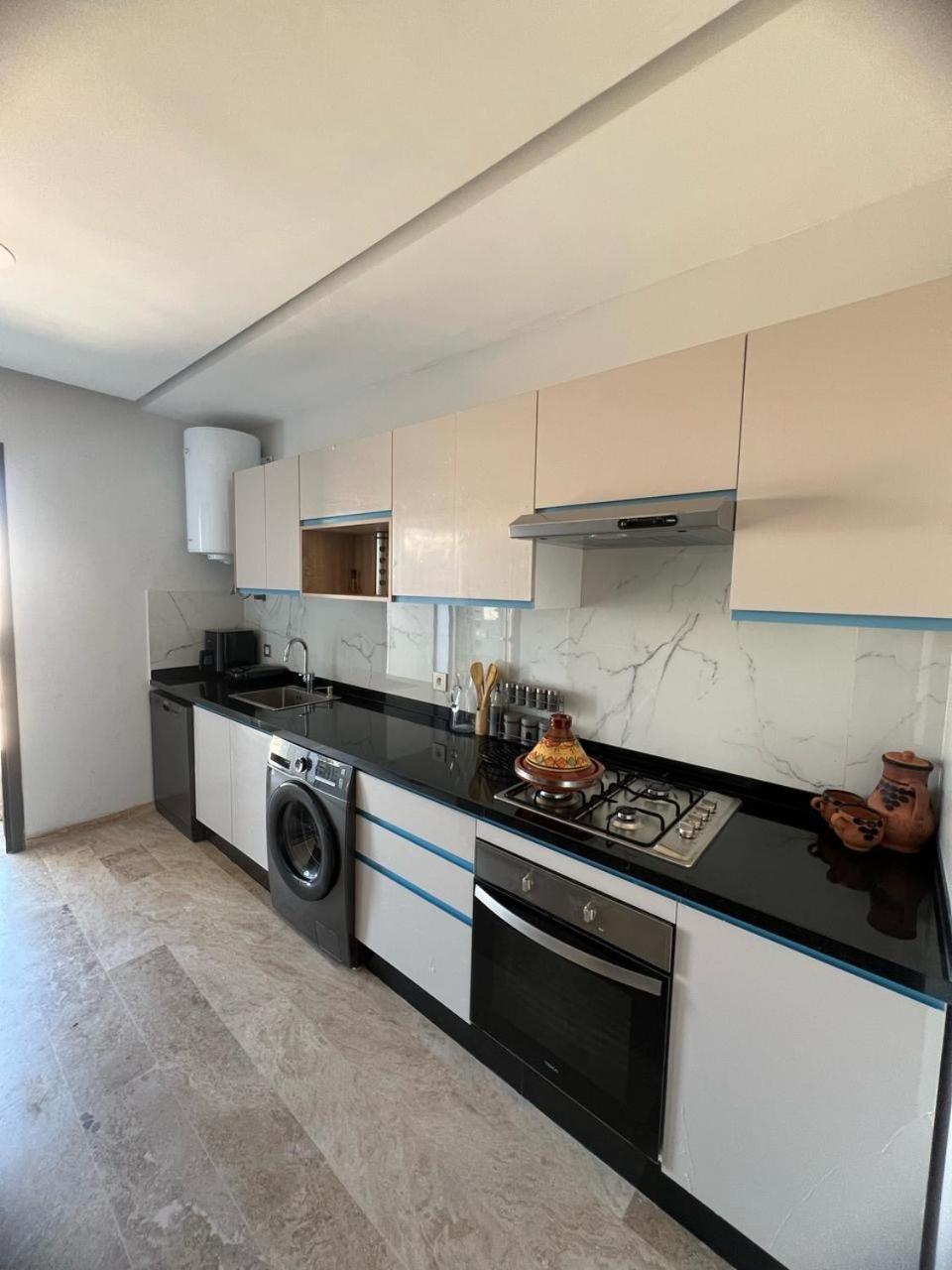 2br 2ba Indoor Parking *