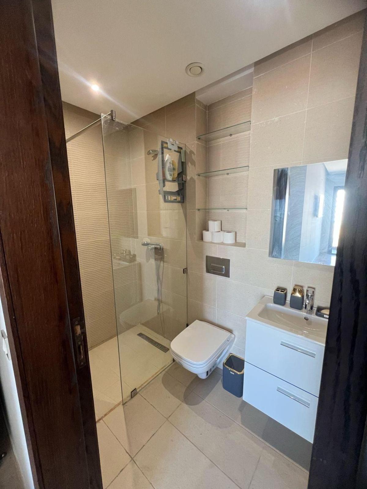 2br 2ba Indoor Parking