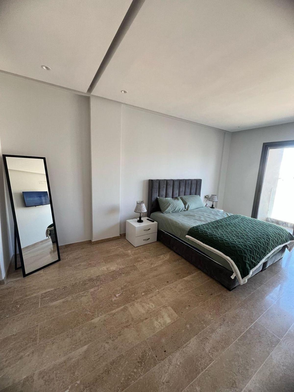 Apartment 2br 2ba Indoor Parking